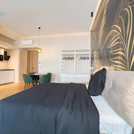 Imbriani 1 Tirabora Short Rent
